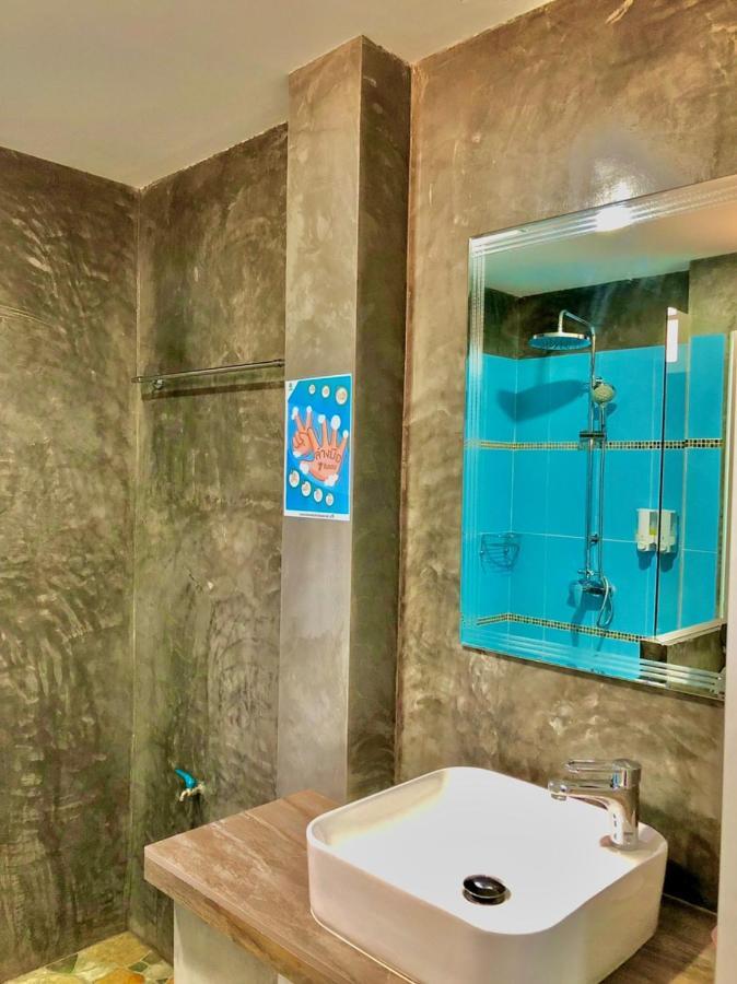 Pana Long Beach Resort - Sha Plus 란타섬 외부 사진